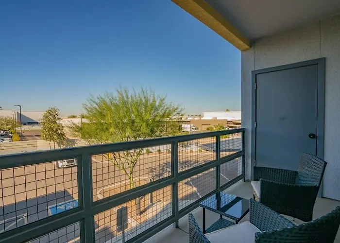 Apartment Modern 2bd - Gym, Pool, Parking, W-d - Sleeps 8 Tempe